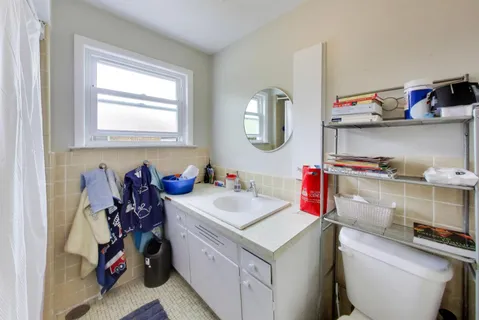 $424,900 | 4050 Church Street, Skokie, IL 60076