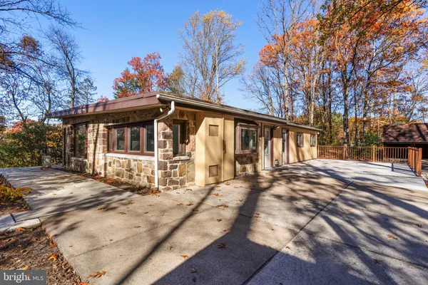 $624,900 | 3211 Pricetown Road, Fleetwood, PA 19522