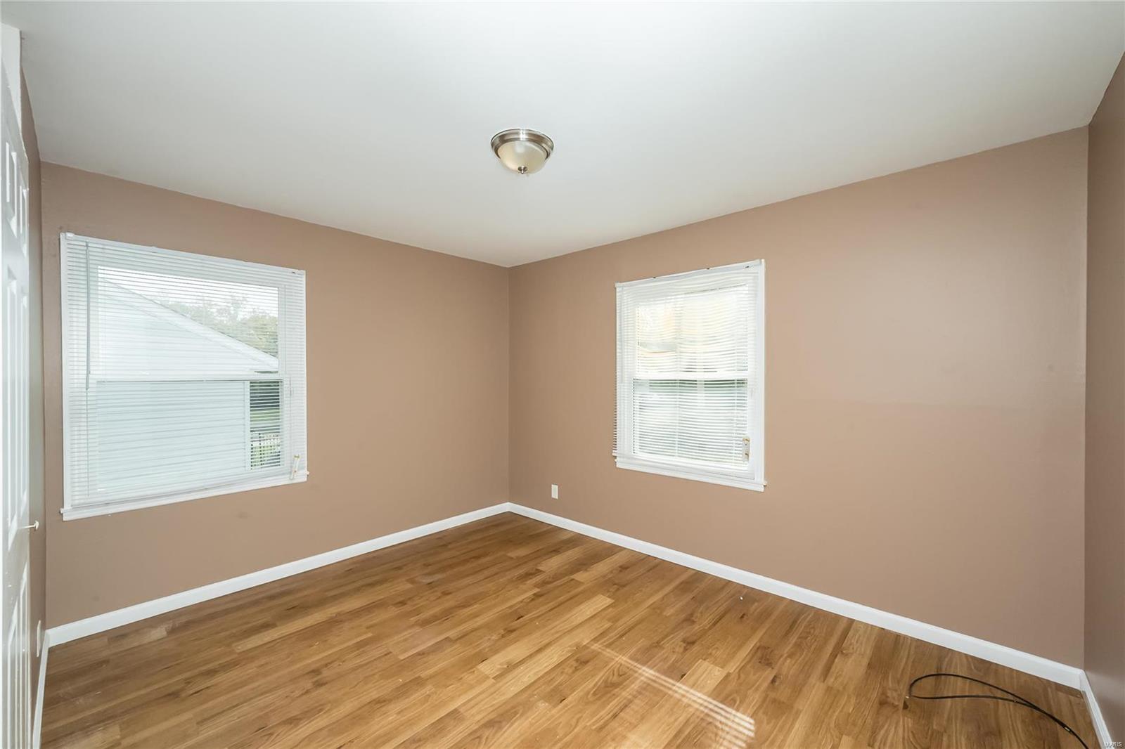 325 Caithness Road St. Louis, MO 63137 - Photo 16 of 29