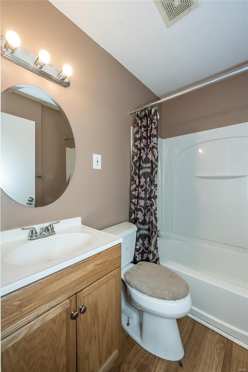 325 Caithness Road St. Louis, MO 63137 - Photo 20 of 29