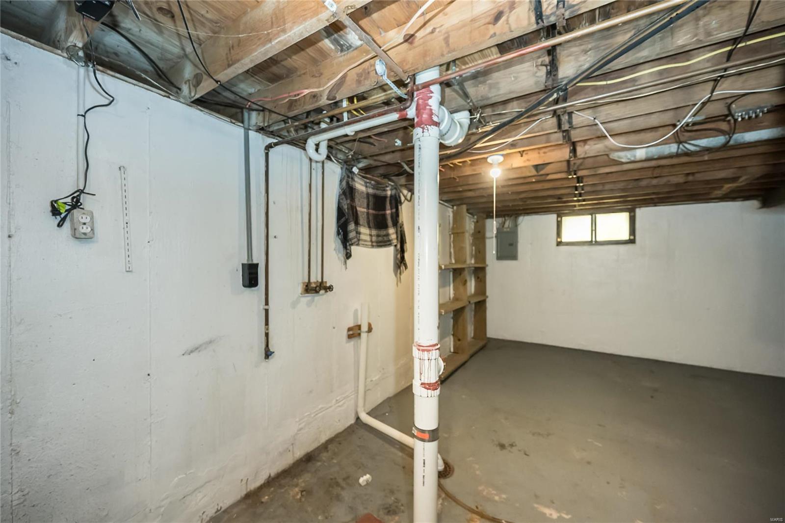 325 Caithness Road St. Louis, MO 63137 - Photo 23 of 29