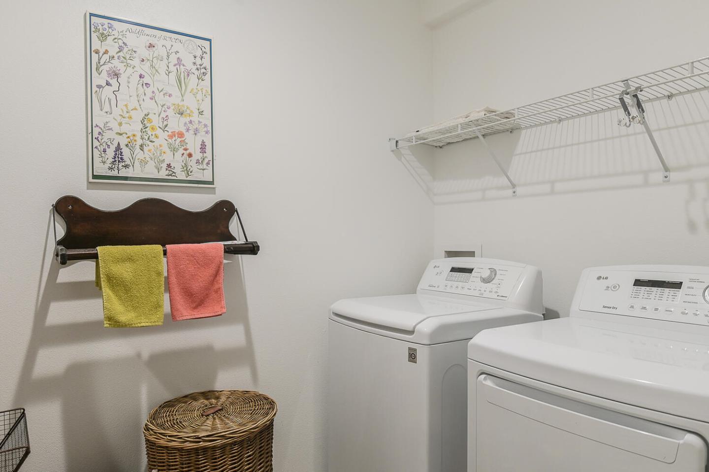 124 Larkspur Loop Morgan Hill, CA 95037 - Photo 20 of 26 a utility room with dryer and washer