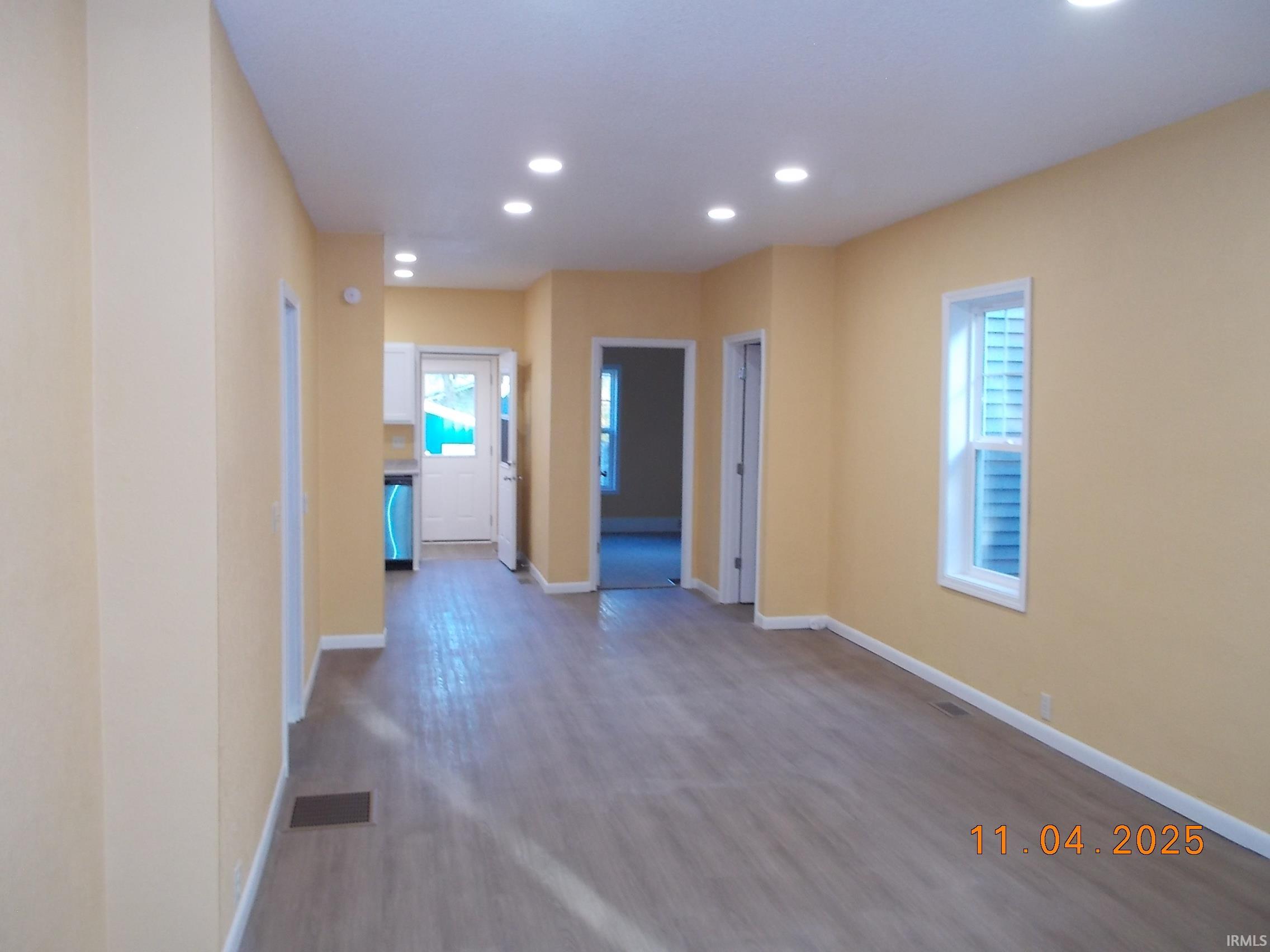 818 North 3rd Street Decatur, IN 46733 - Photo 5 of 16