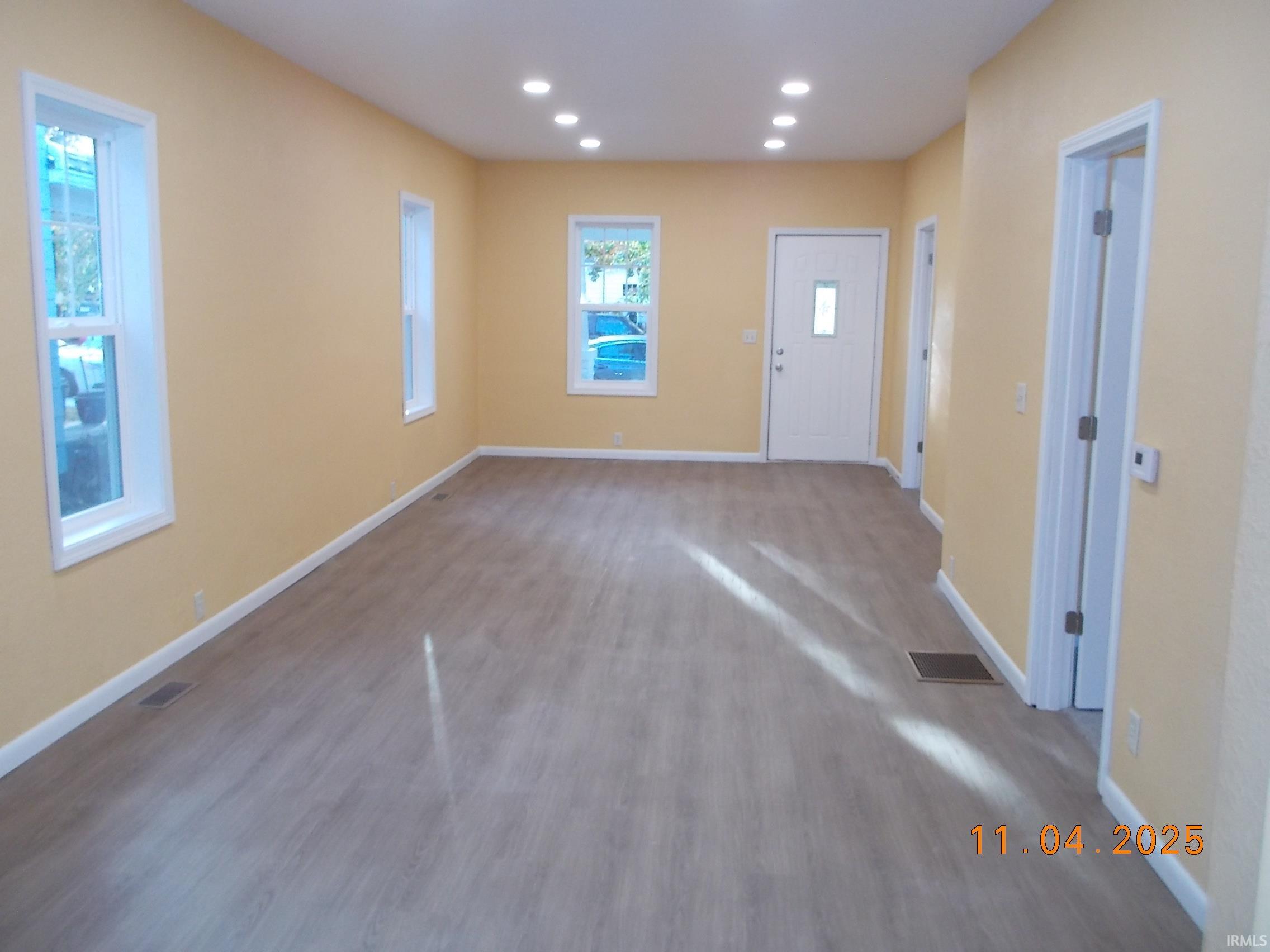 818 North 3rd Street Decatur, IN 46733 - Photo 6 of 16