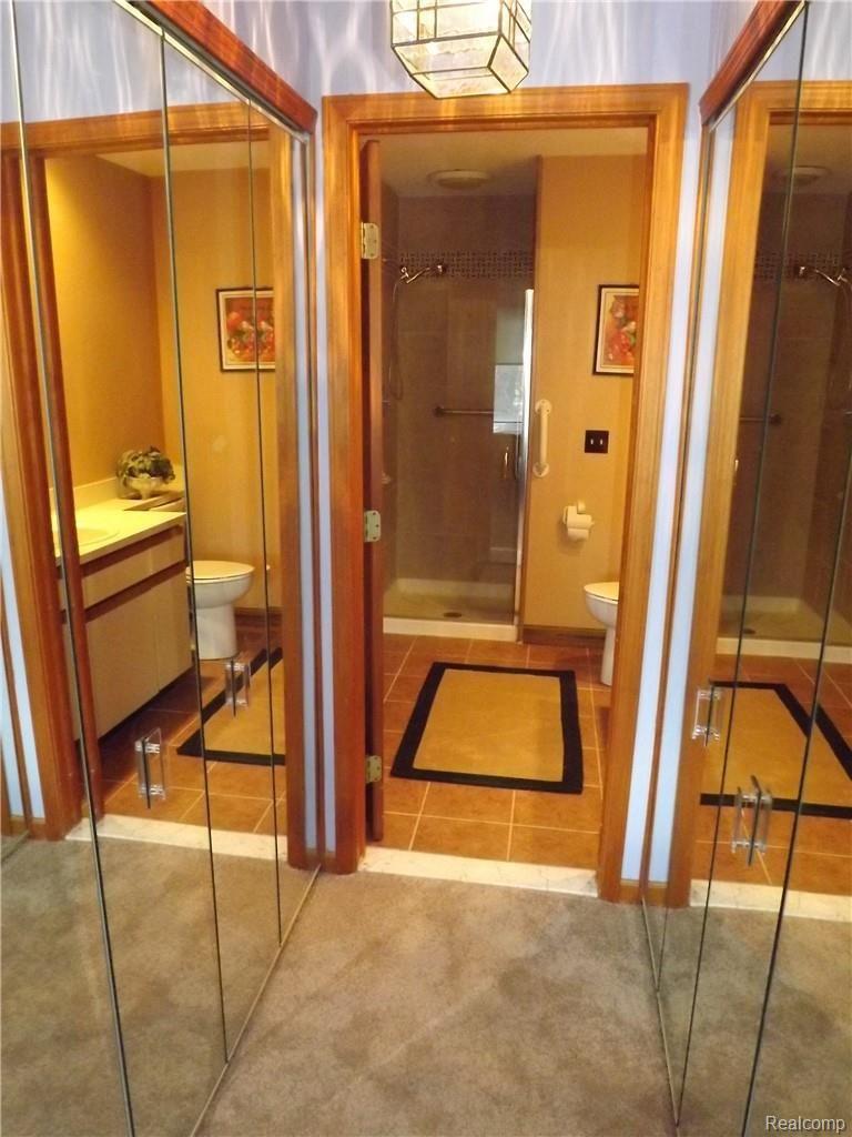 2168 London Bridge Drive, Unit 53 Rochester, MI 48307 - Photo 8 of 17 Master Dual Closets and Bath