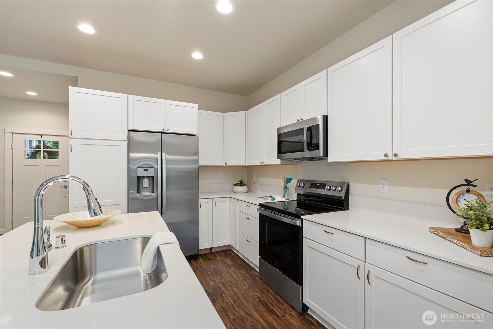 381 Rainier Lane Port Ludlow, WA 98365 - Photo 14 of 36