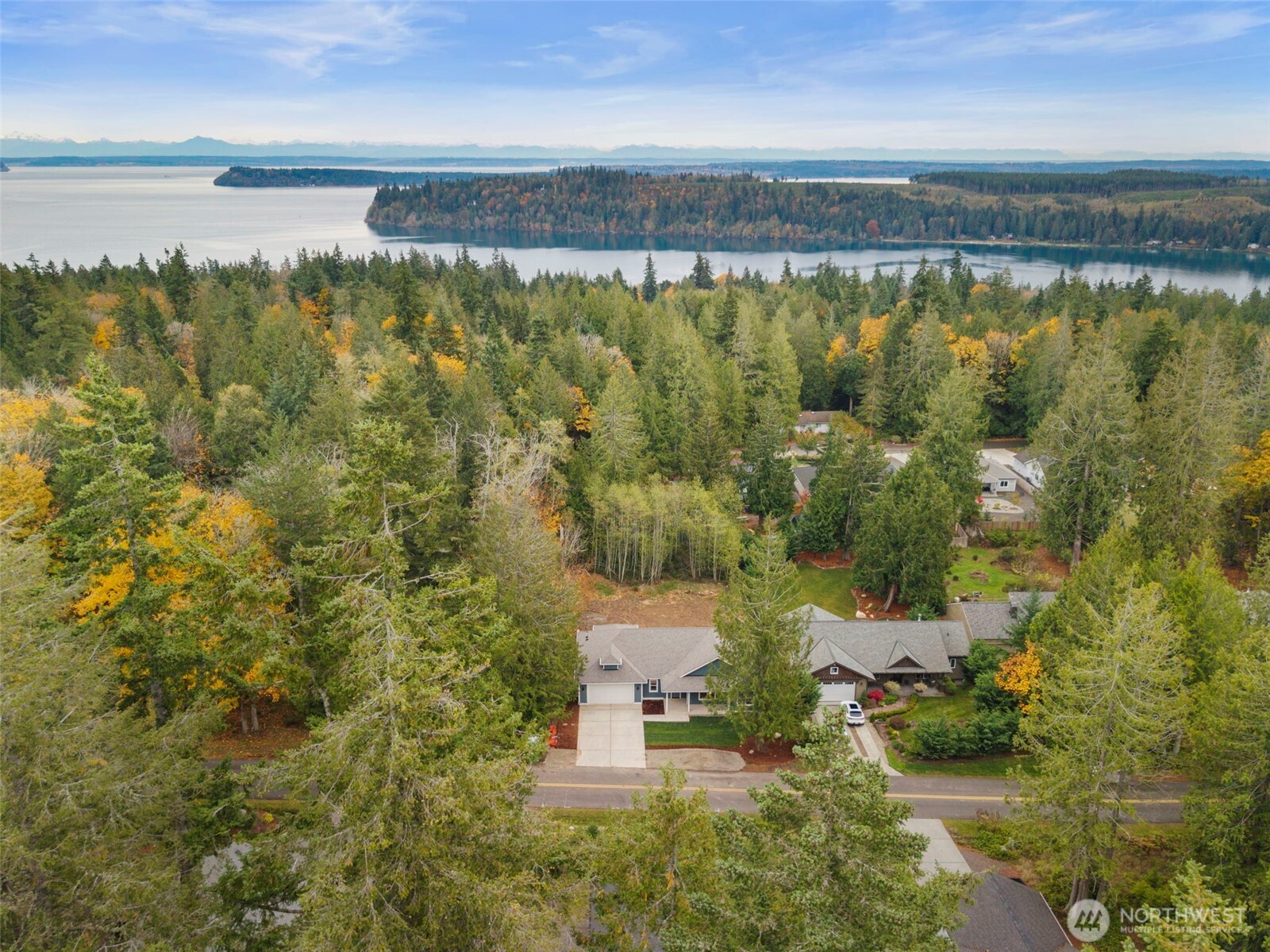 381 Rainier Lane Port Ludlow, WA 98365 - Photo 2 of 36