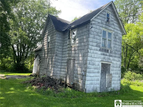 $39,500 | 1849 South Maple Avenue, Ashville, NY 14710