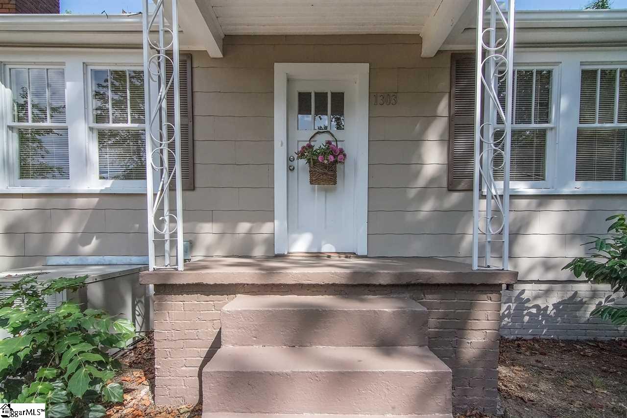 1303 Grove Road Greenville, SC 29605 - Photo 2 of 29 Gallery Image 2