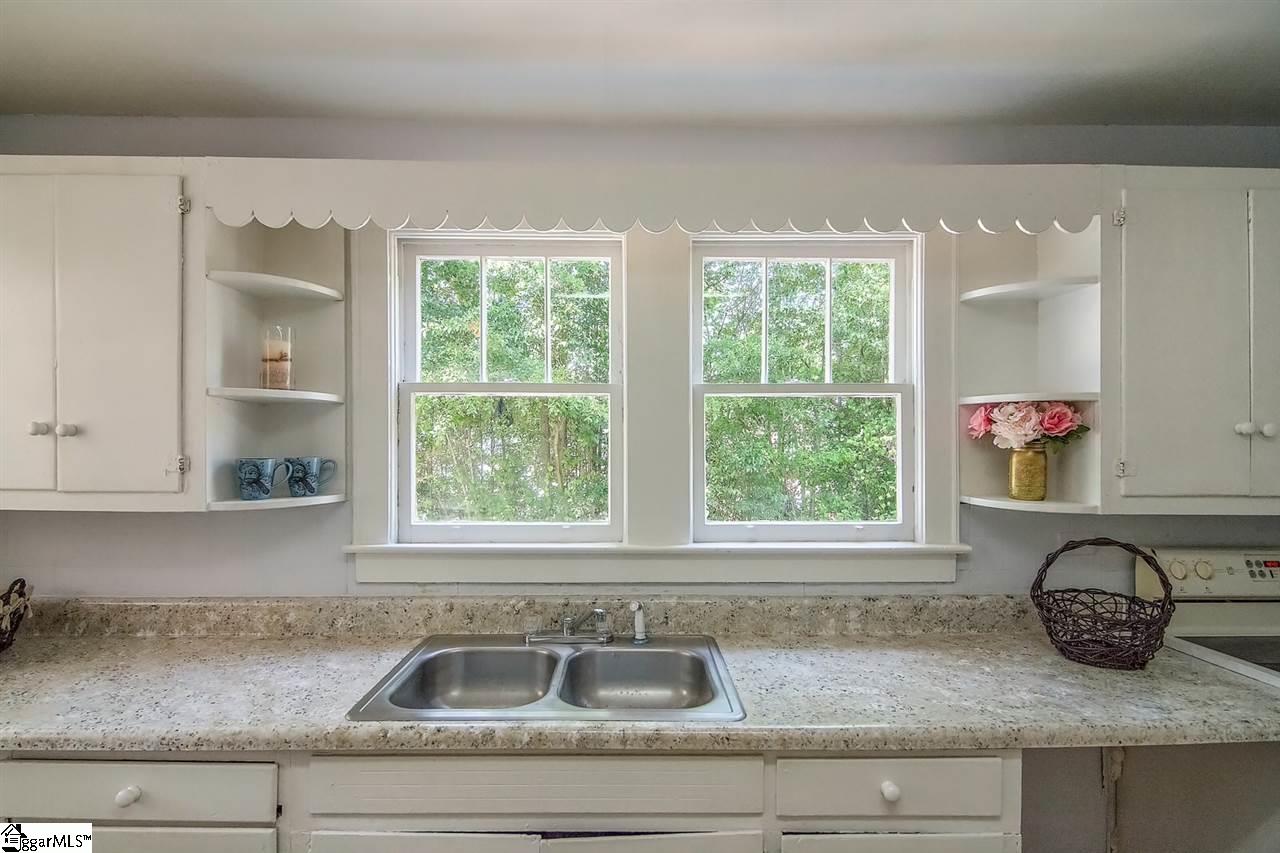 1303 Grove Road Greenville, SC 29605 - Photo 17 of 29 Gallery Image 17
