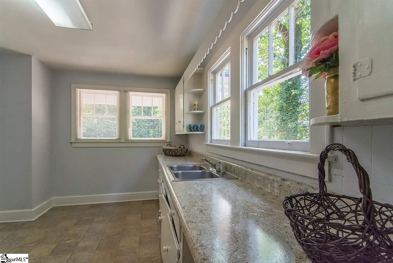 1303 Grove Road Greenville, SC 29605 - Photo 18 of 29 Gallery Image 18