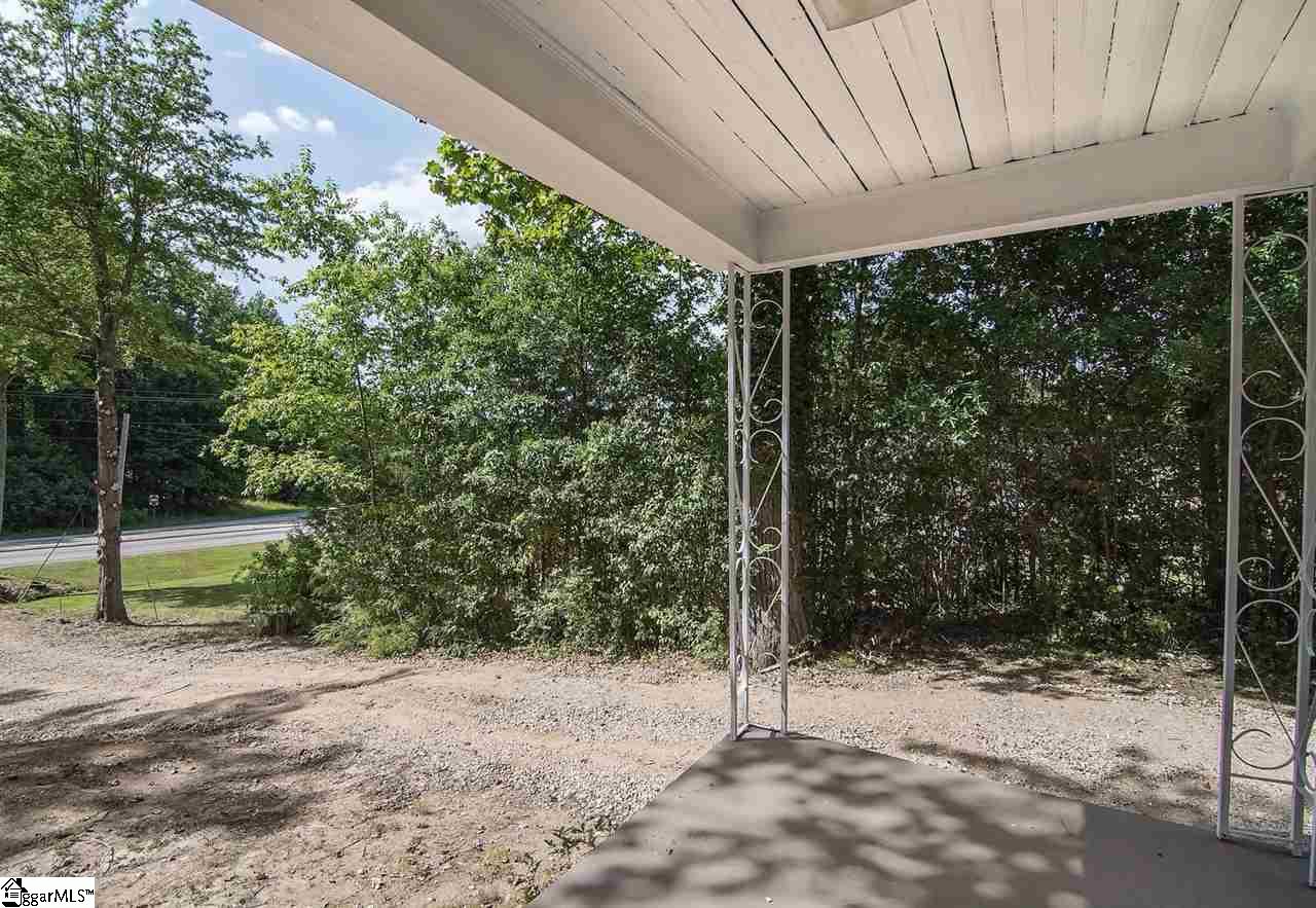 1303 Grove Road Greenville, SC 29605 - Photo 5 of 29 Gallery Image 5