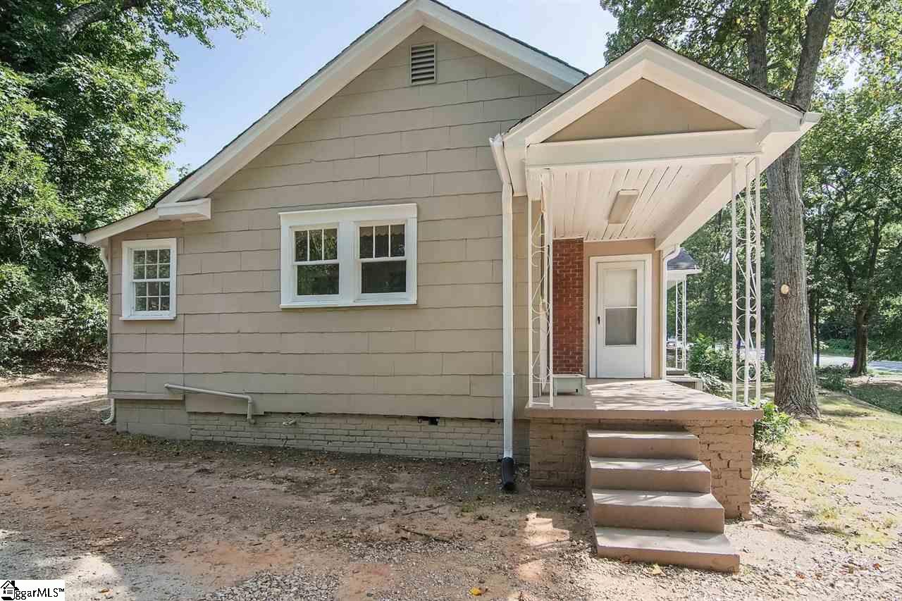 1303 Grove Road Greenville, SC 29605 - Photo 6 of 29 Gallery Image 6