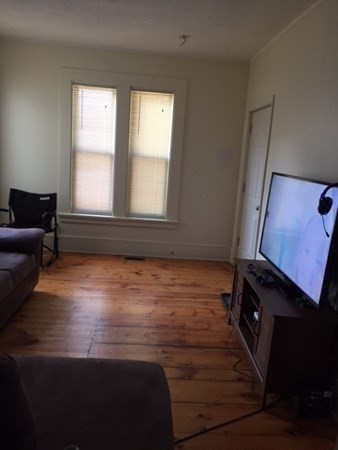 15 Russell Street Worcester, MA 01609 - Photo 16 of 42