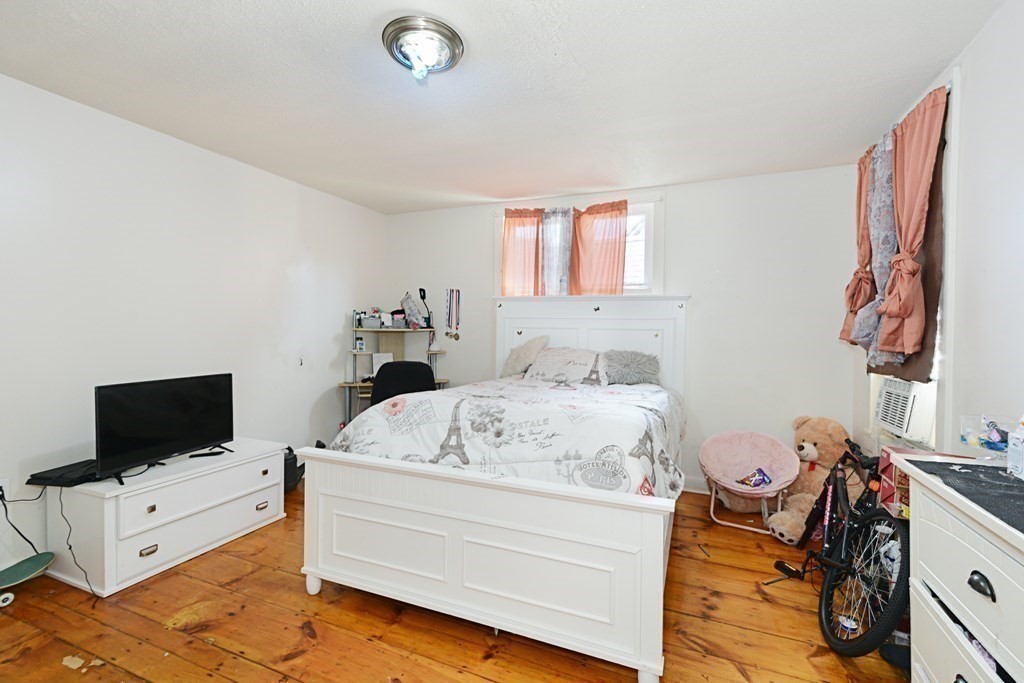 15 Russell Street Worcester, MA 01609 - Photo 24 of 42