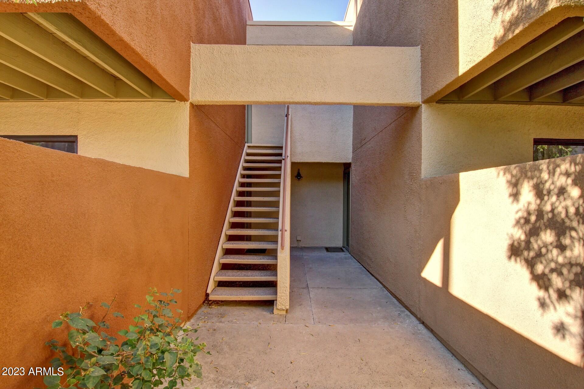 3500 North Hayden Road, Unit 502 Scottsdale, AZ 85251 - Photo 18 of 22 Entrance to Unit 502