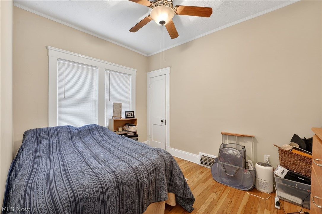 3221 Bradford Road Cleveland Heights, OH 44118 - Photo 11 of 37