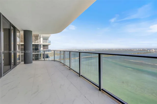 $18,200 | 700 Northeast 24th Street, Unit 5601, Miami, FL 33137