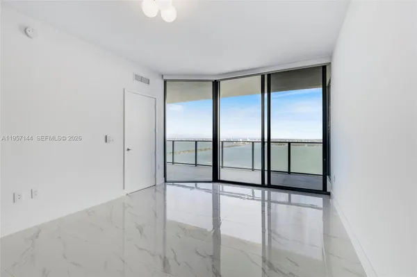 $18,200 | 700 Northeast 24th Street, Unit 5601, Miami, FL 33137