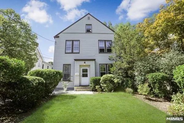 $1,650 | 50 Hillside Avenue, Unit 3, Tenafly, NJ 07670