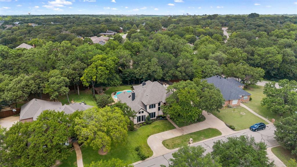 609 Seville Road Denton, TX 76205 - Photo 39 of 40 Stunning home in Montecito Del Sur is waiting for YOU!