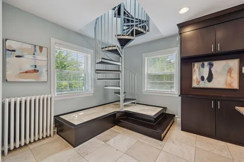 $1,150,000 | 1785 Dupont Avenue South, Minneapolis, MN 55403