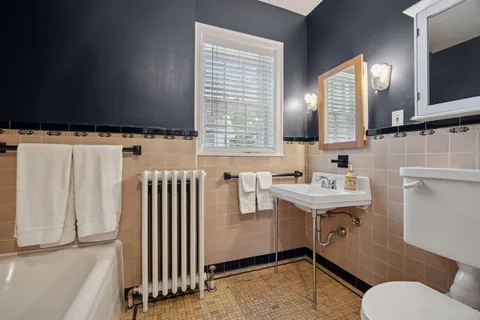 $1,150,000 | 1785 Dupont Avenue South, Minneapolis, MN 55403