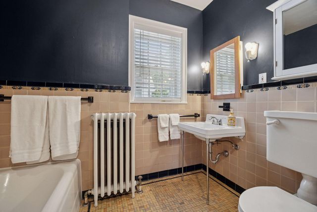 $1,150,000 | 1785 Dupont Avenue South, Minneapolis, MN 55403