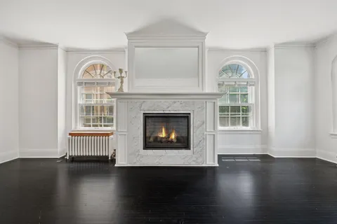 $1,150,000 | 1785 Dupont Avenue South, Minneapolis, MN 55403