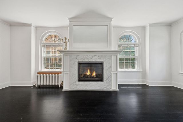 $1,150,000 | 1785 Dupont Avenue South, Minneapolis, MN 55403