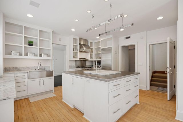 $1,150,000 | 1785 Dupont Avenue South, Minneapolis, MN 55403