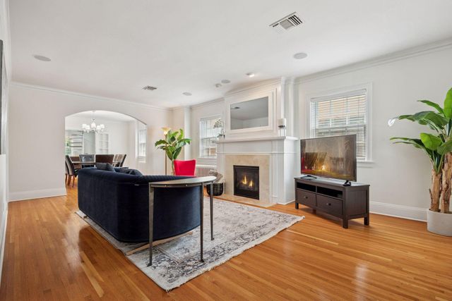 $1,150,000 | 1785 Dupont Avenue South, Minneapolis, MN 55403