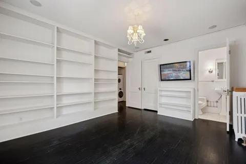 $1,150,000 | 1785 Dupont Avenue South, Minneapolis, MN 55403