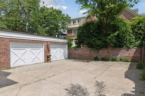 $1,150,000 | 1785 Dupont Avenue South, Minneapolis, MN 55403