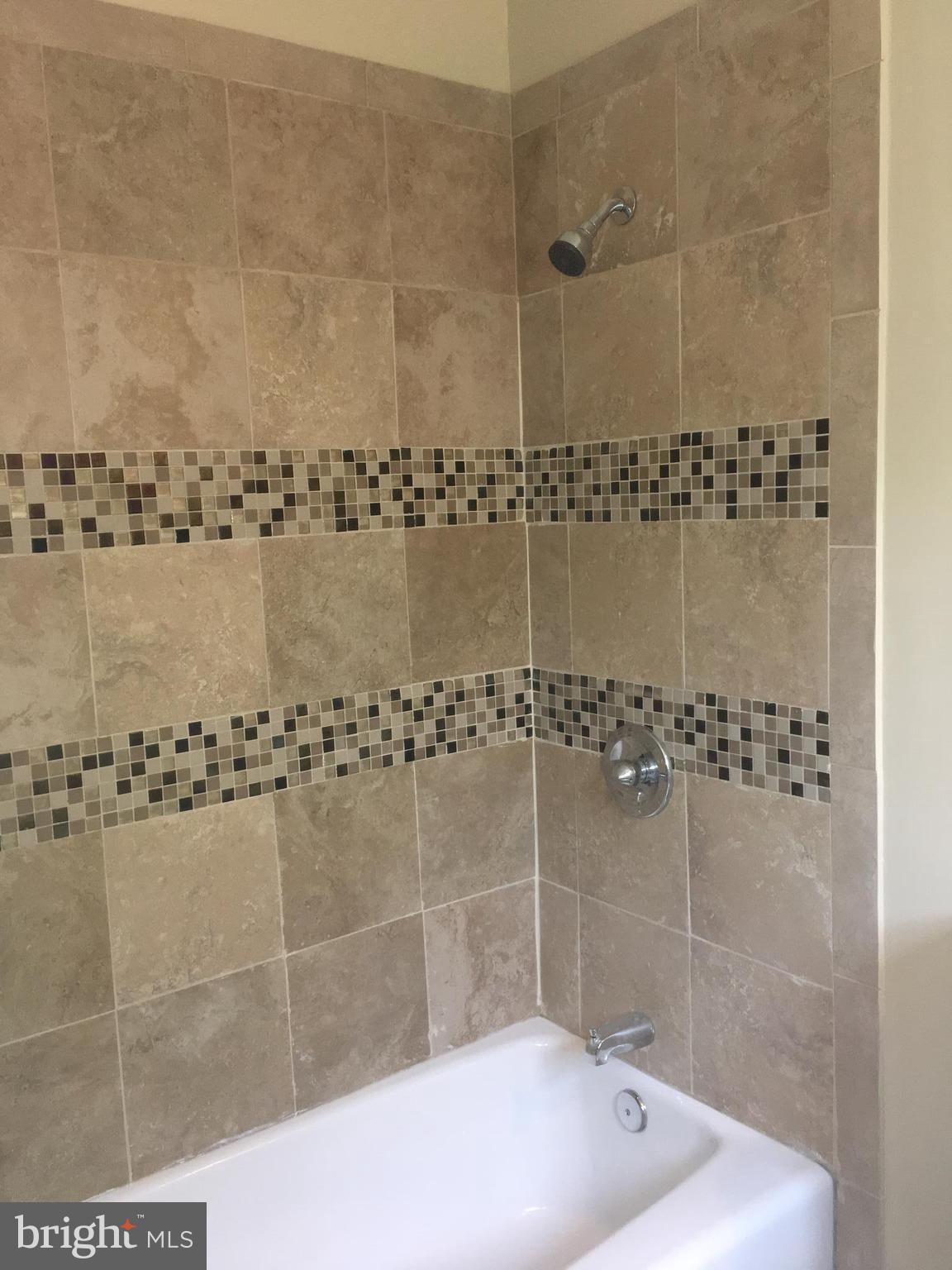 7402 Allmont Road Baltimore, MD 21244 - Photo 19 of 30 Bath (Master)