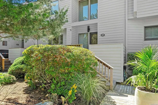 $40,000 | 68 West Water Street, Sag Harbor, NY 11963