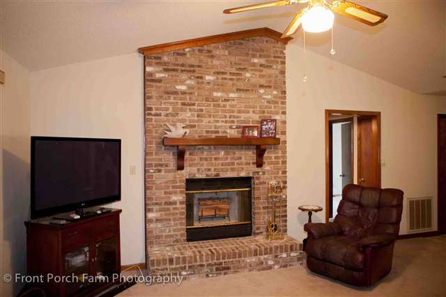 722 Riggins Road, Unit 5 Tallahassee, FL 32308 - Photo 1 of 4 Gallery Image 1