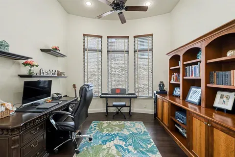 $749,900 | 5821 Austin Waters, The Colony, TX 75056