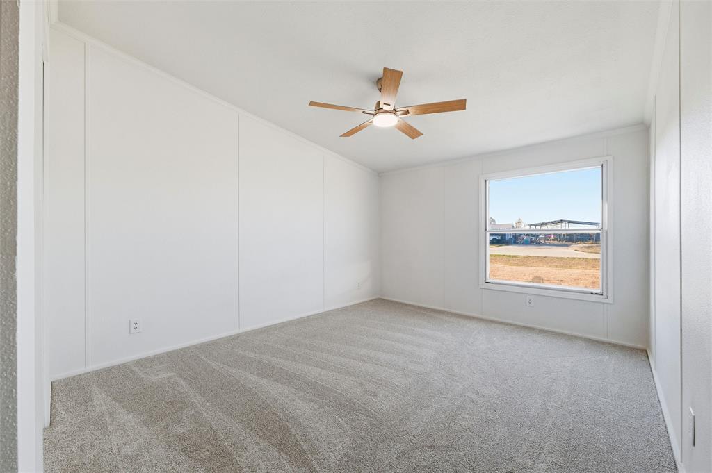 237 Quarterhorse Road Waxahachie, TX 75165 - Photo 27 of 38 a view of empty room with window