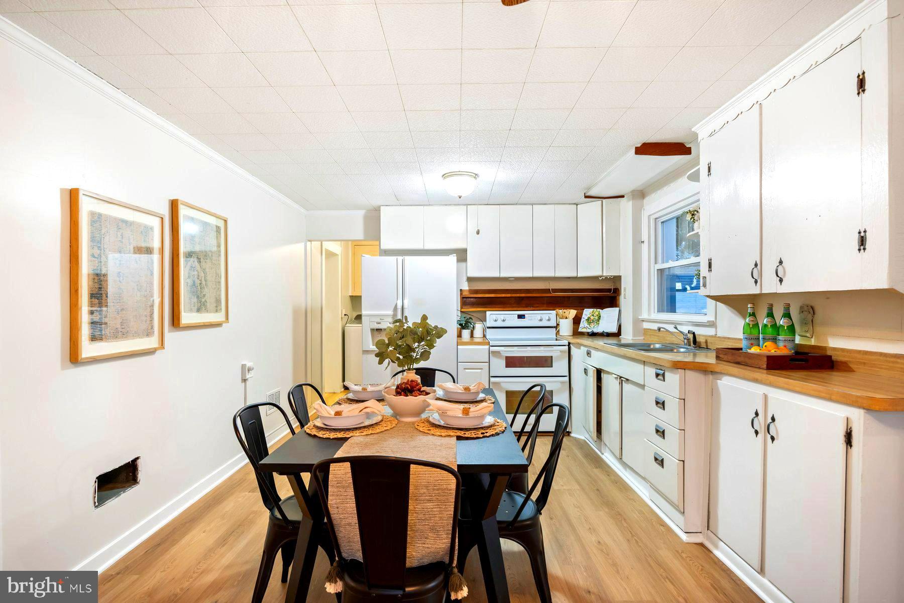 10681 Old Bond Mill Road Laurel, MD 20723 - Photo 12 of 31 Eat in Kitchen