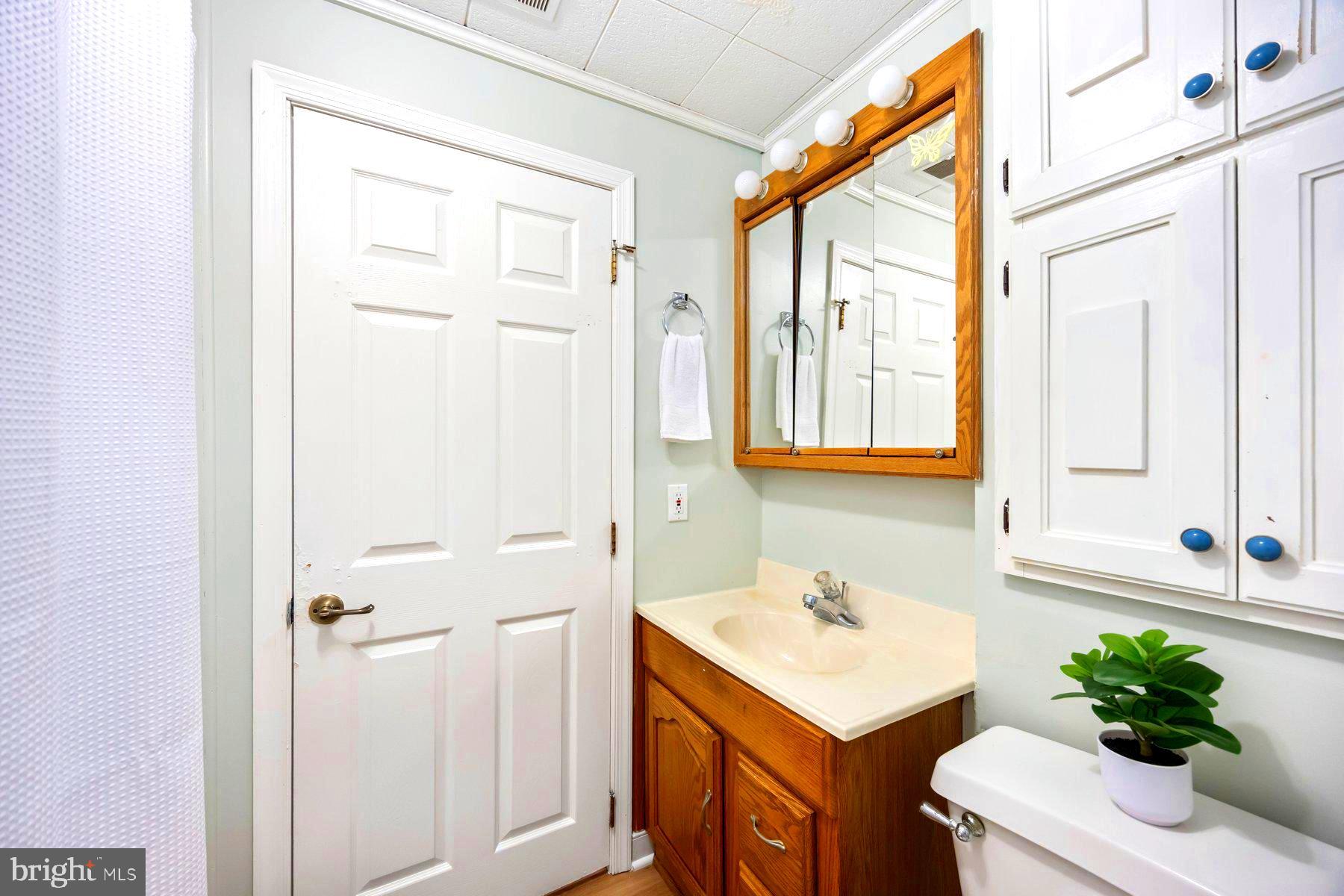 10681 Old Bond Mill Road Laurel, MD 20723 - Photo 22 of 31 Bathroom