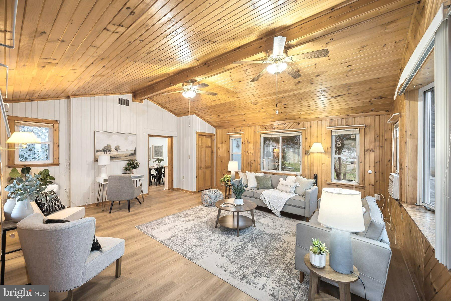 10681 Old Bond Mill Road Laurel, MD 20723 - Photo 7 of 31 Great Room