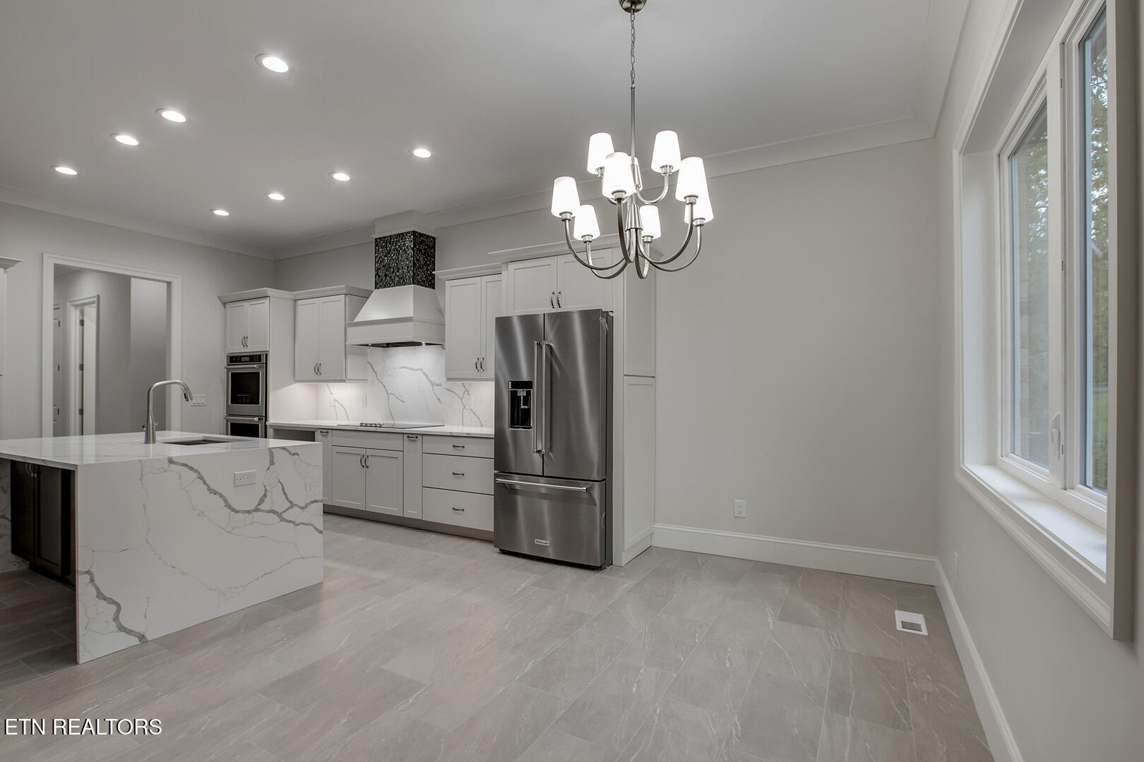 119 Hanani Trail Vonore, TN 37885 - Photo 16 of 59 15_HananiTrail_119_Breakfast01