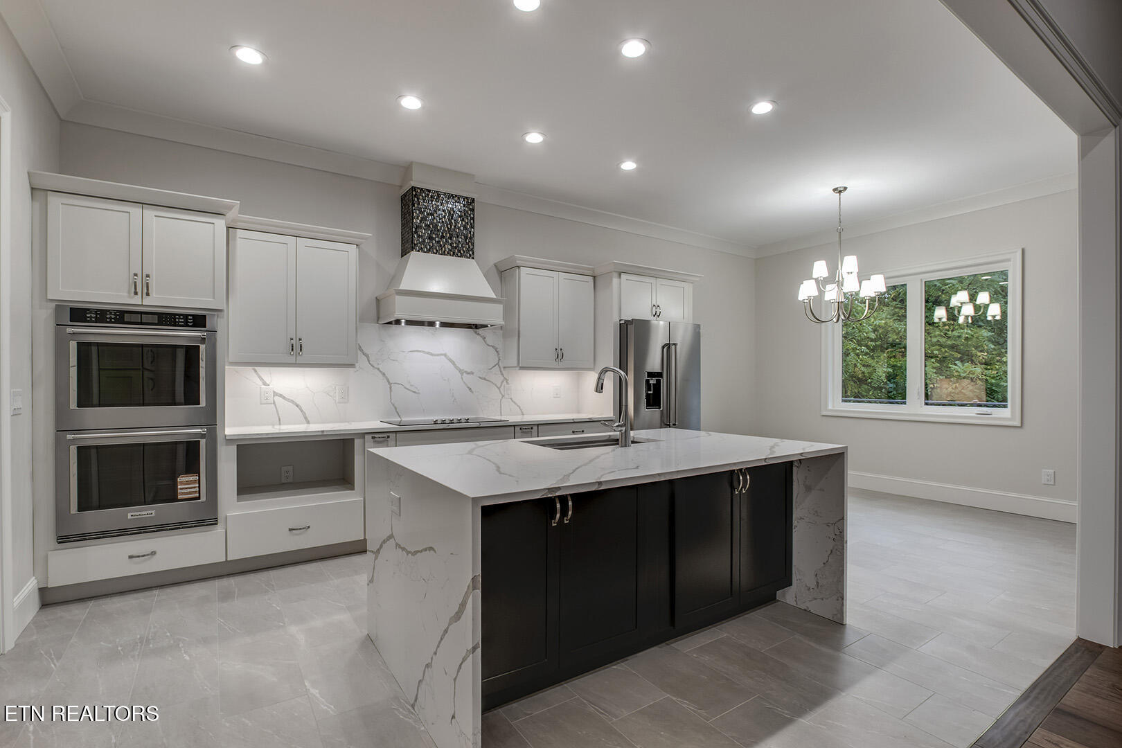 119 Hanani Trail Vonore, TN 37885 - Photo 19 of 59 19_HananiTrail_119_BreakfastBar02