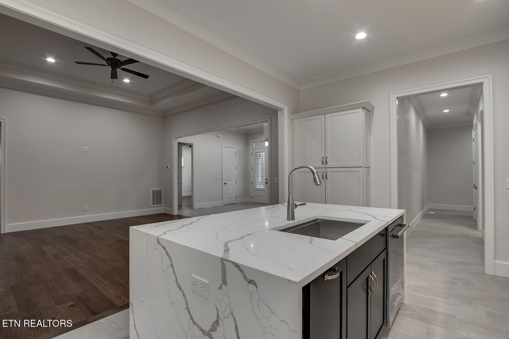 119 Hanani Trail Vonore, TN 37885 - Photo 22 of 59 22_HananiTrail_119_Kitchen03