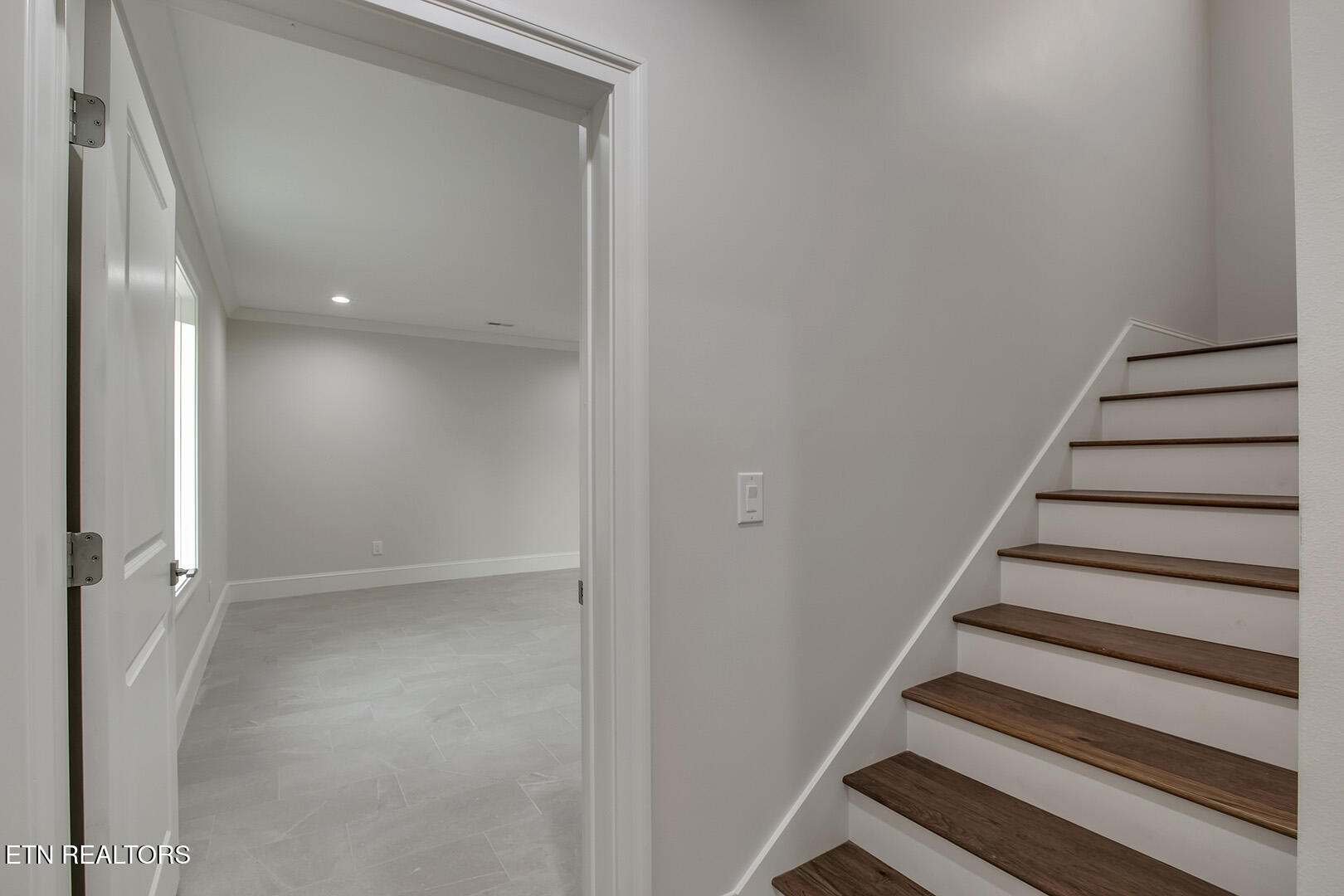 119 Hanani Trail Vonore, TN 37885 - Photo 48 of 59 48_HananiTrail_119_StairsUp