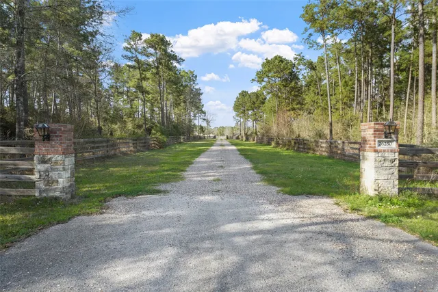 $2,600,000 | 26250 B Riley Road, Waller, TX 77484