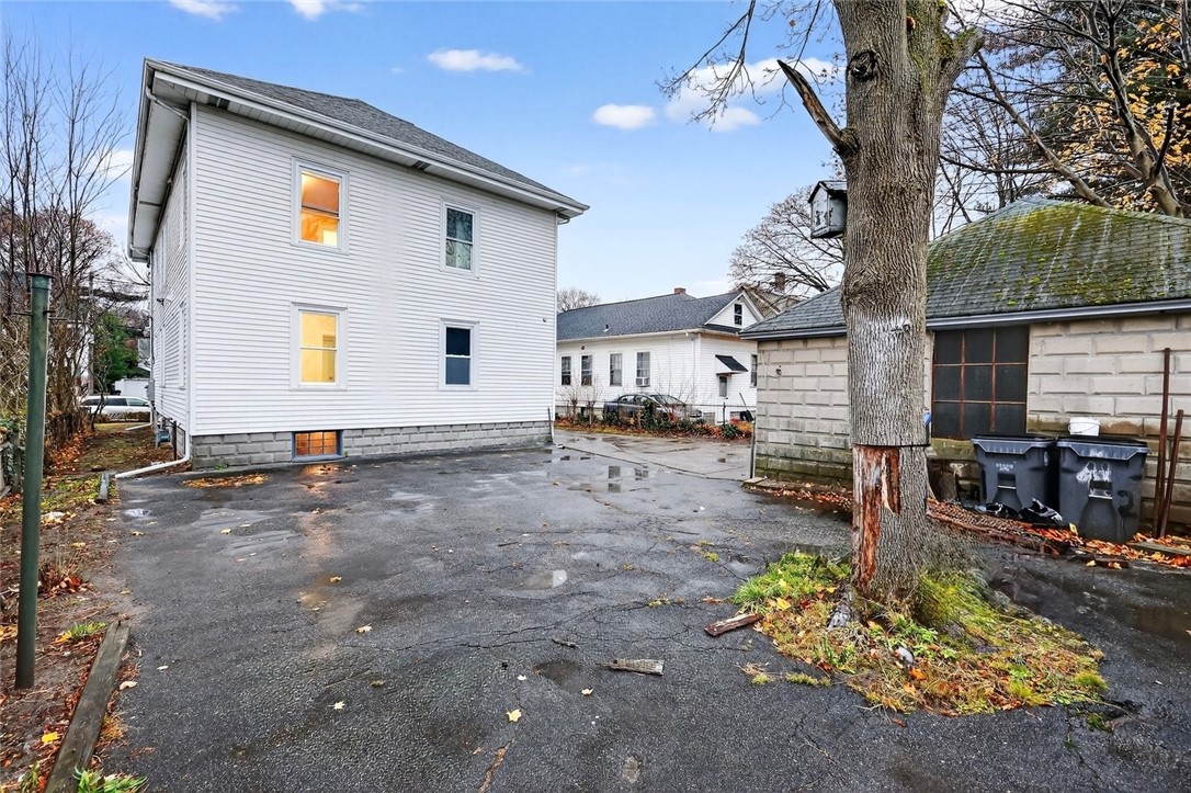 41 Rounds Avenue Providence, RI 02907 - Photo 26 of 28