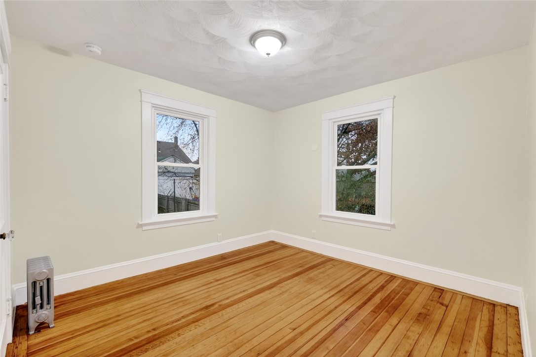 41 Rounds Avenue Providence, RI 02907 - Photo 9 of 28 Bedroom 2