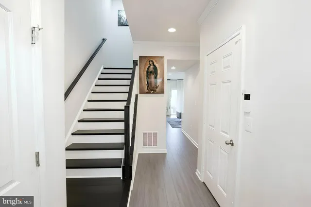 $3,400 | 4939 Vista Glen Lane, Lanham, MD 20706